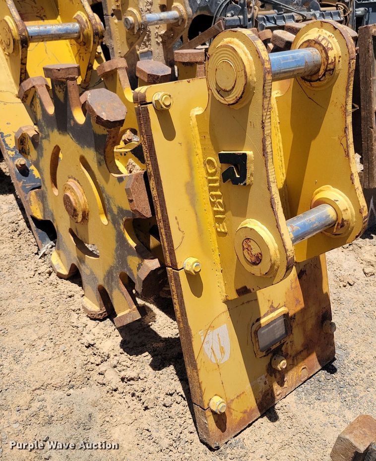 image for item DX7059 Rockland 24