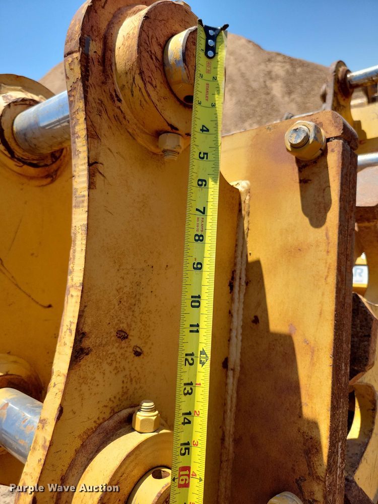 image for item DX7059 Rockland 24