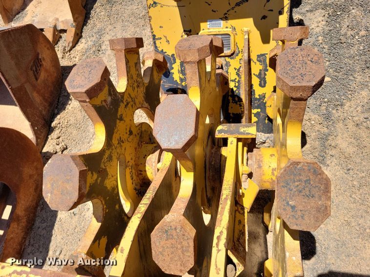 image for item DX7059 Rockland 24