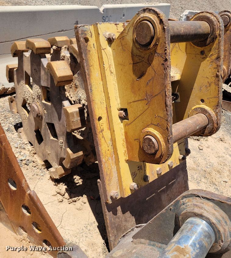 image for item DX7061 Caterpillar 30