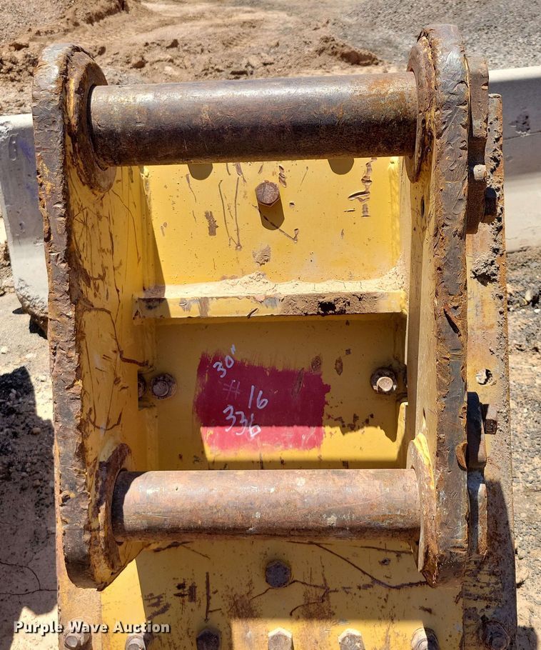 image for item DX7061 Caterpillar 30