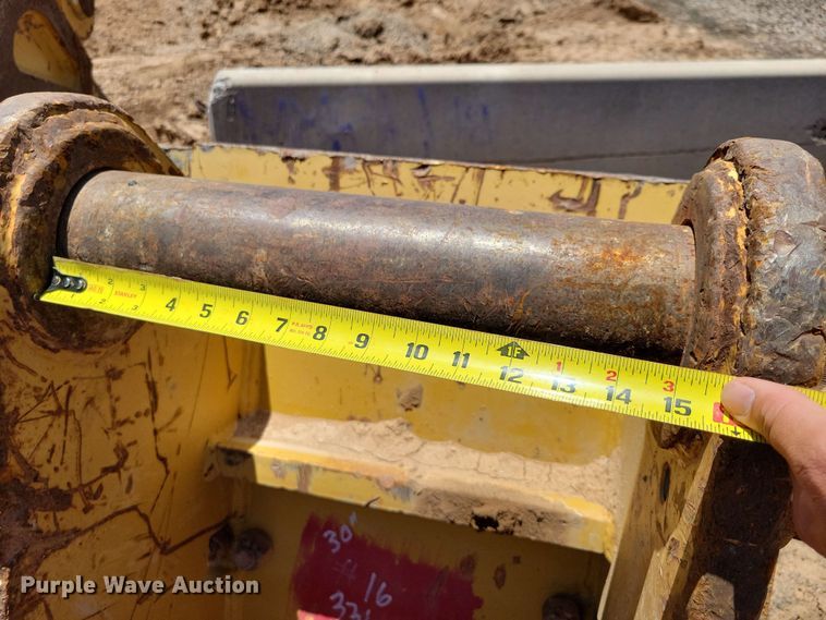 image for item DX7061 Caterpillar 30