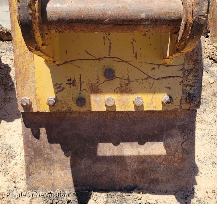 image for item DX7061 Caterpillar 30