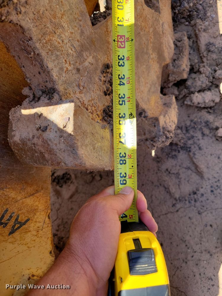 image for item DX7061 Caterpillar 30