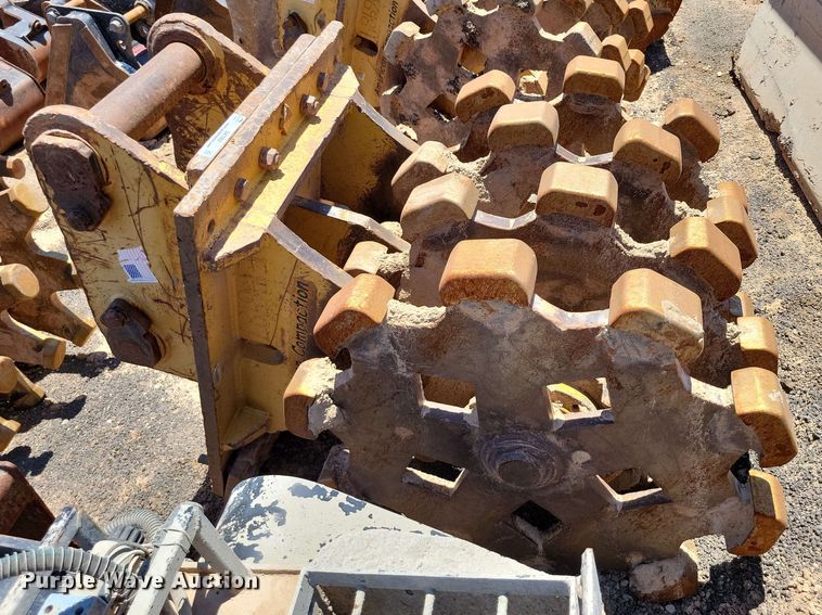 image for item DX7062 Caterpillar 36