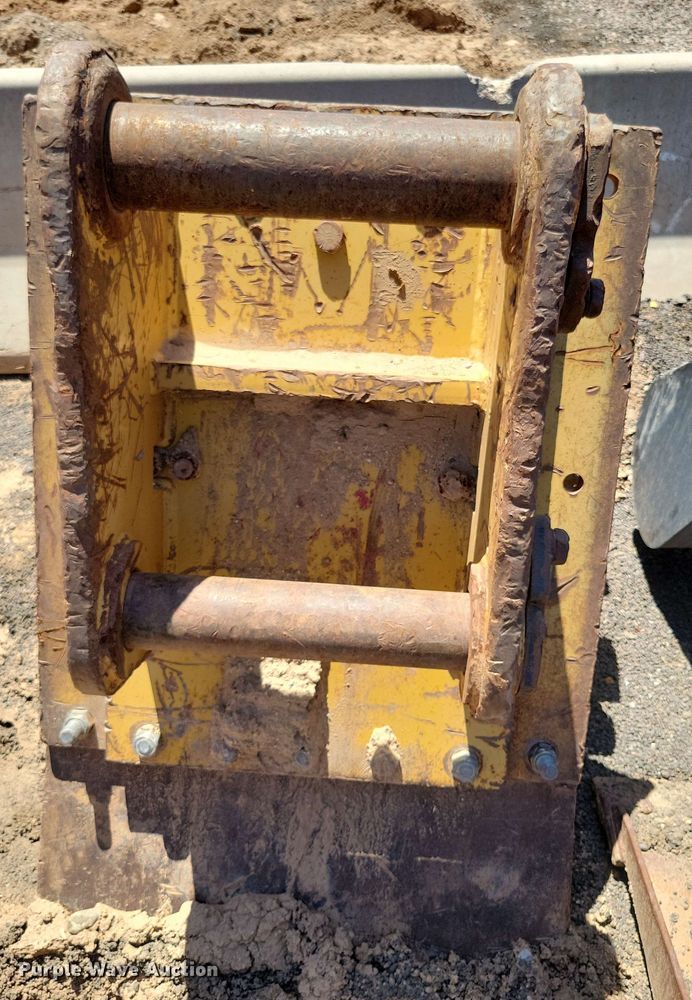 image for item DX7062 Caterpillar 36