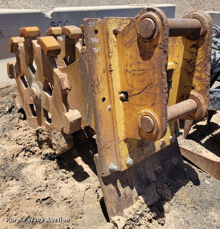 image for item DX7062 Caterpillar 36