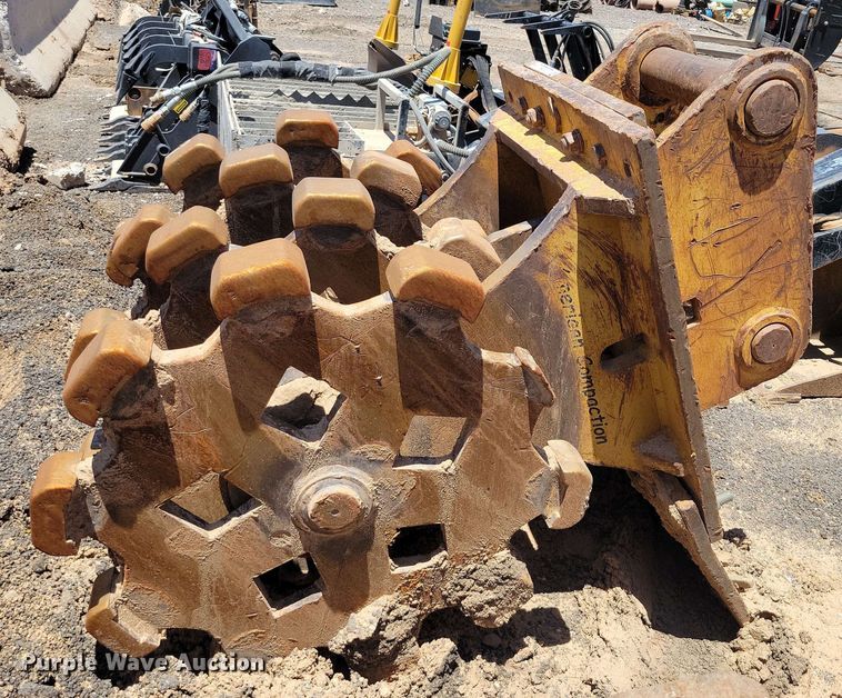 image for item DX7062 Caterpillar 36