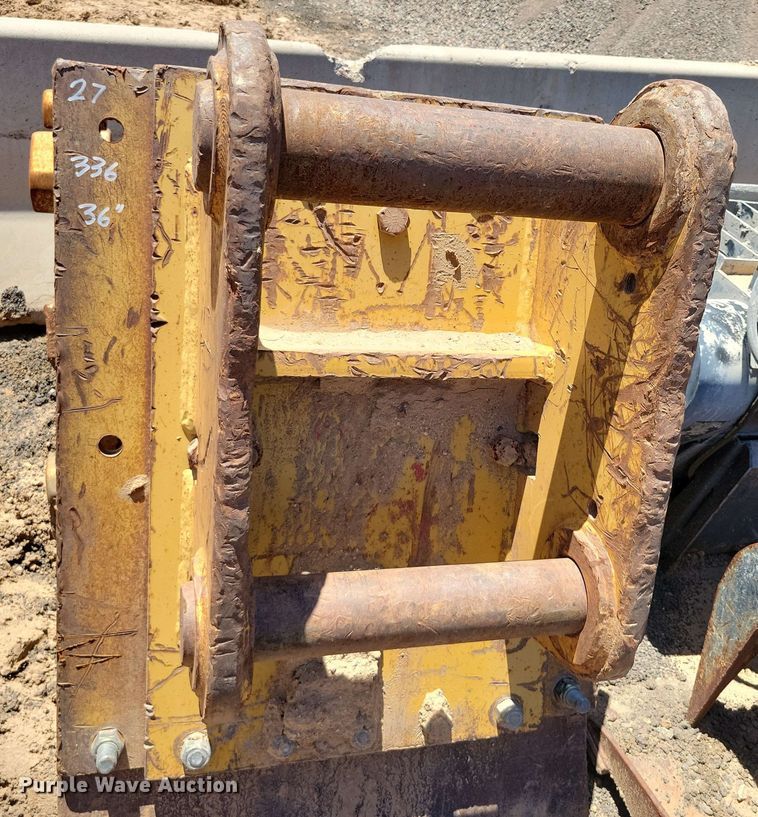 image for item DX7062 Caterpillar 36