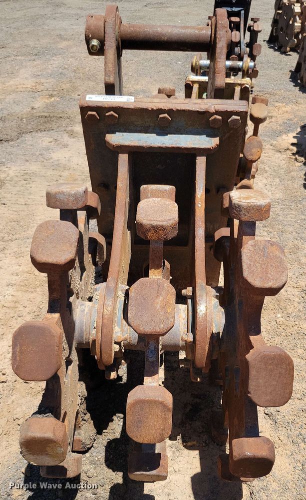 image for item DX7064 SUI 24EXCS compaction wheel