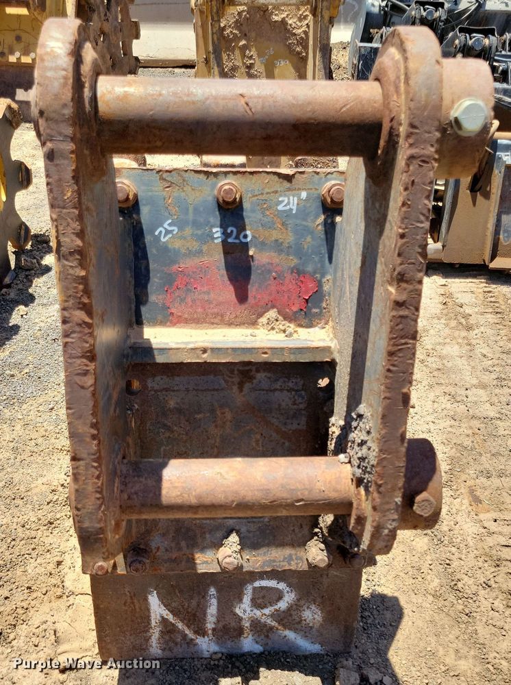 image for item DX7064 SUI 24EXCS compaction wheel