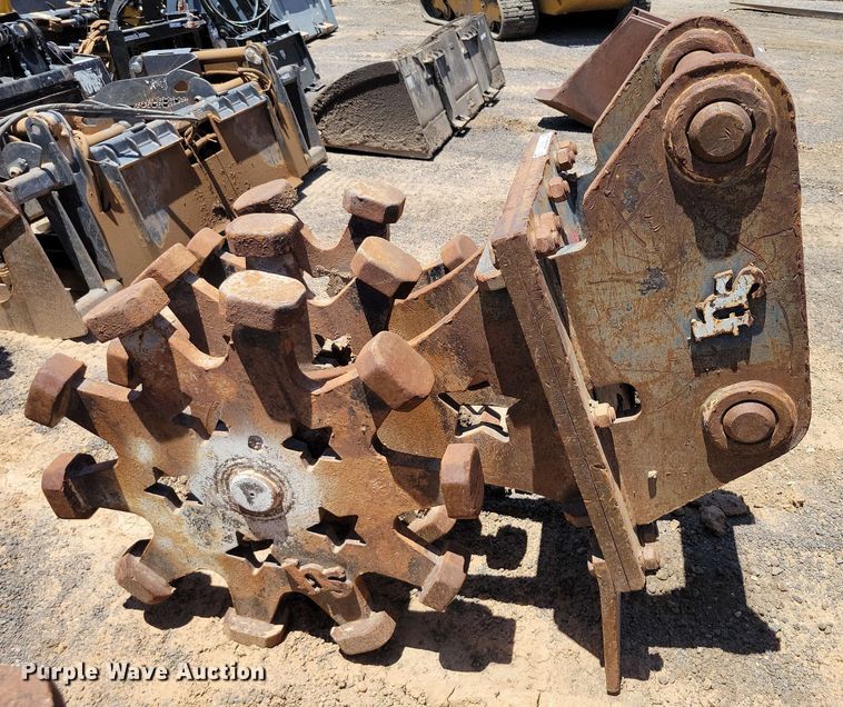 image for item DX7064 SUI 24EXCS compaction wheel