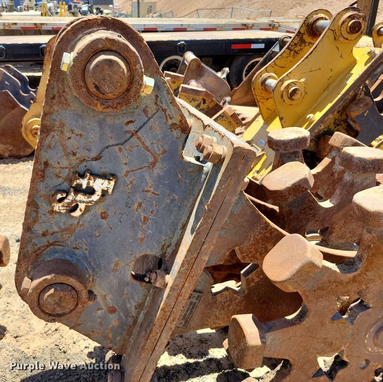 image for item DX7064 SUI 24EXCS compaction wheel