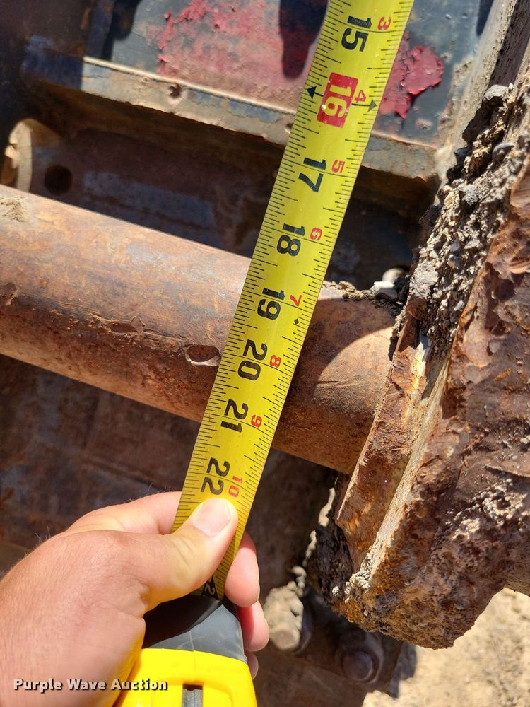 image for item DX7064 SUI 24EXCS compaction wheel