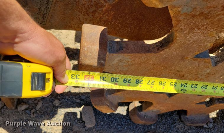 image for item DX7064 SUI 24EXCS compaction wheel