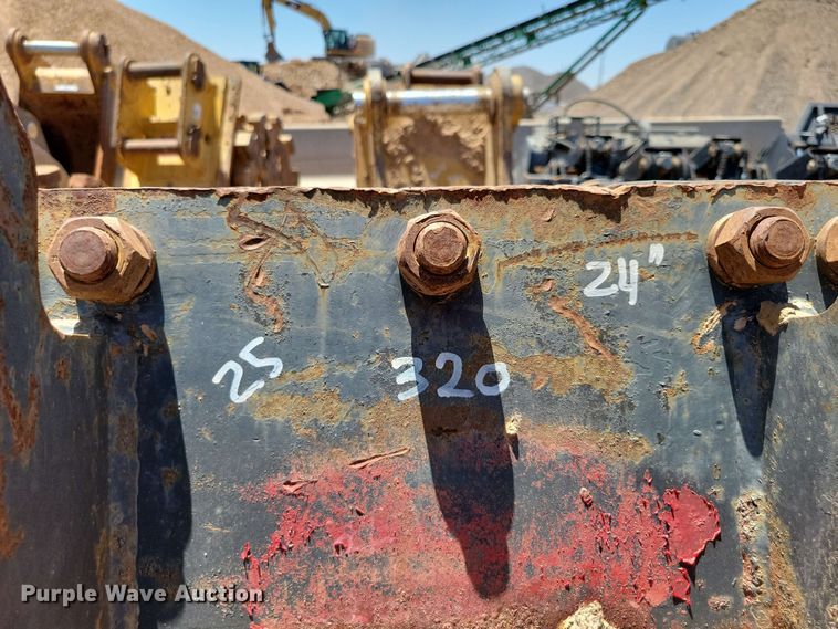 image for item DX7064 SUI 24EXCS compaction wheel