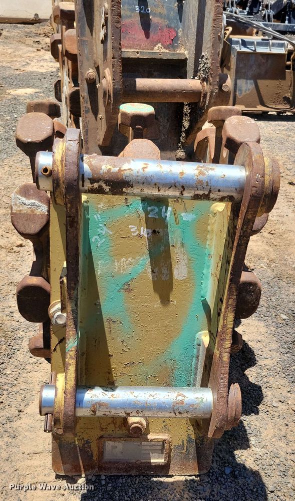 image for item DX7065 Rockland CAT450F compaction wheel