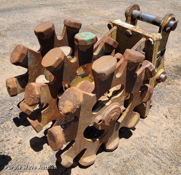 image for item DX7065 Rockland CAT450F compaction wheel