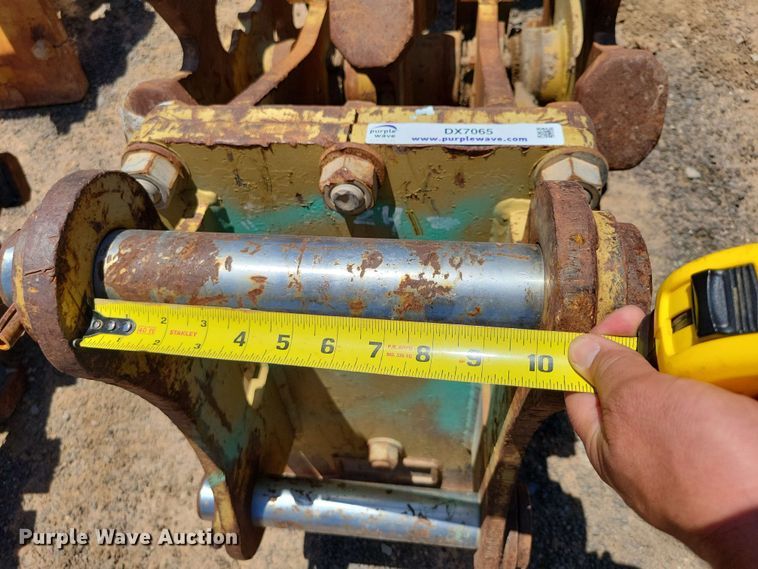 image for item DX7065 Rockland CAT450F compaction wheel