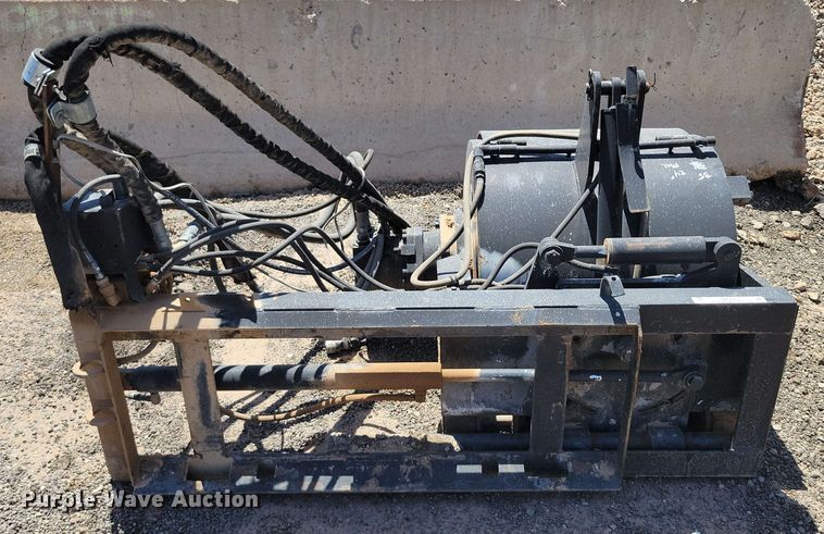 image for item DX7073 Coneqtec AP600 skid steer cold planer