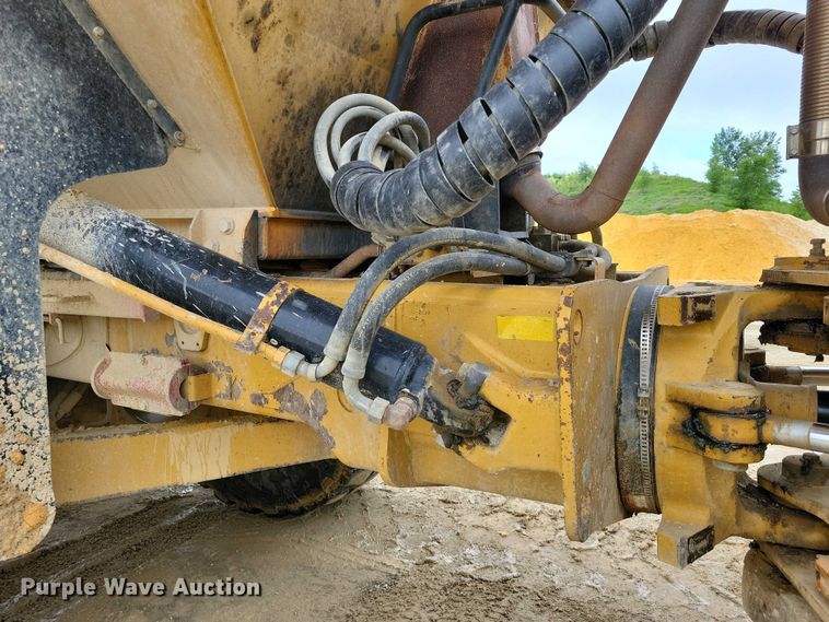 image for item DX7103 2006 Caterpillar 740 articulated haul truck