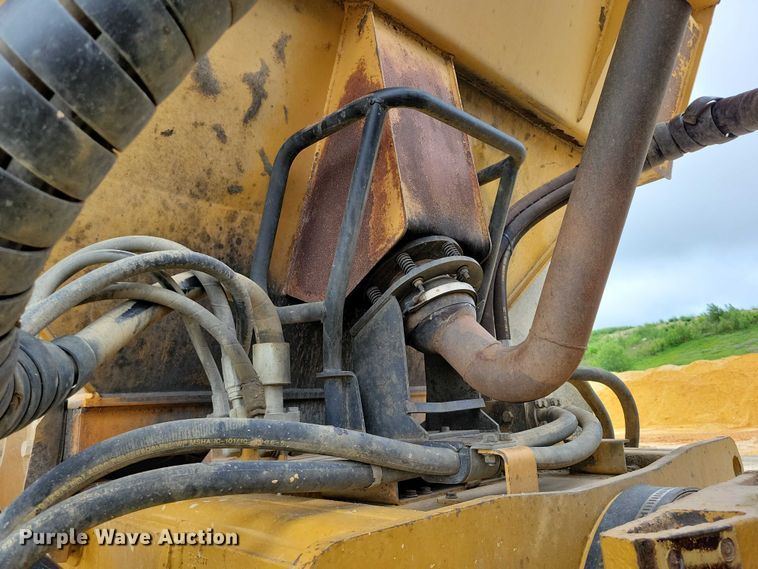 image for item DX7103 2006 Caterpillar 740 articulated haul truck