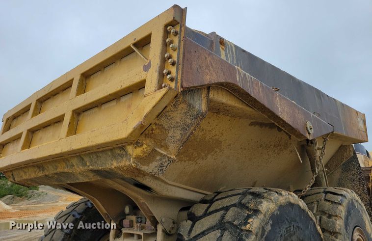 image for item DX7103 2006 Caterpillar 740 articulated haul truck