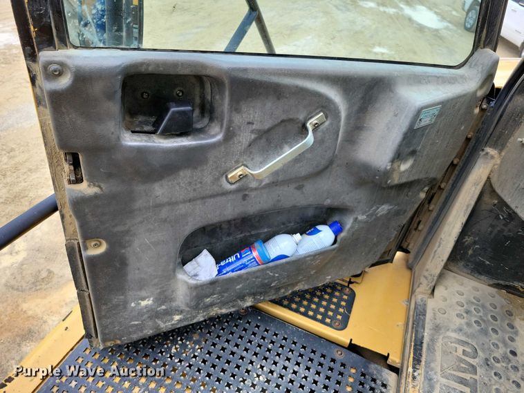 image for item DX7103 2006 Caterpillar 740 articulated haul truck