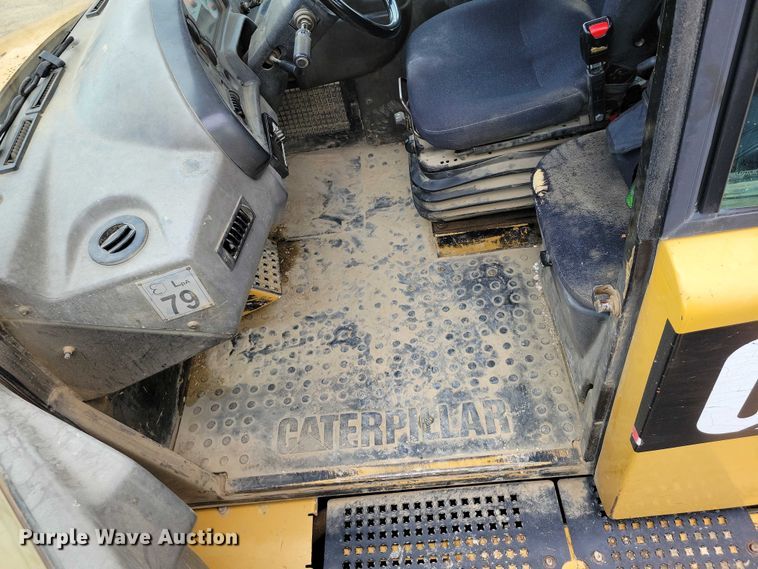 image for item DX7103 2006 Caterpillar 740 articulated haul truck