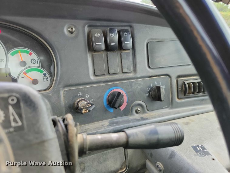 image for item DX7103 2006 Caterpillar 740 articulated haul truck