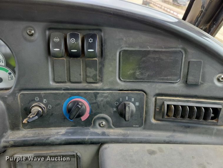 image for item DX7103 2006 Caterpillar 740 articulated haul truck