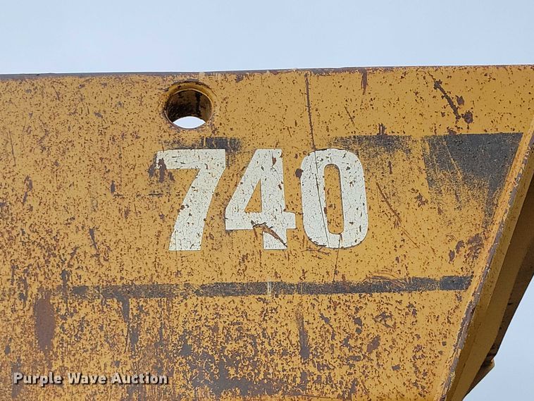 image for item DX7103 2006 Caterpillar 740 articulated haul truck