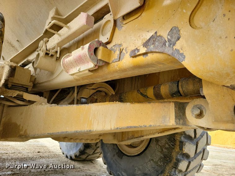 image for item DX7103 2006 Caterpillar 740 articulated haul truck