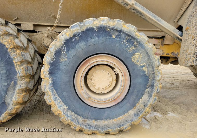 image for item DX7103 2006 Caterpillar 740 articulated haul truck