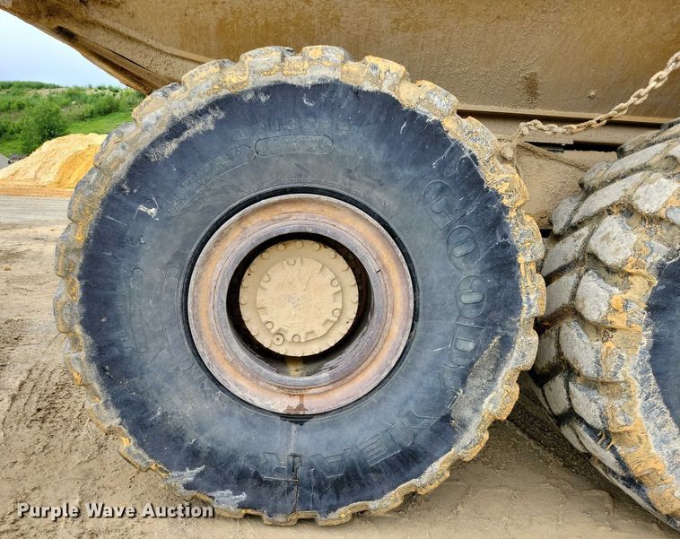 image for item DX7103 2006 Caterpillar 740 articulated haul truck