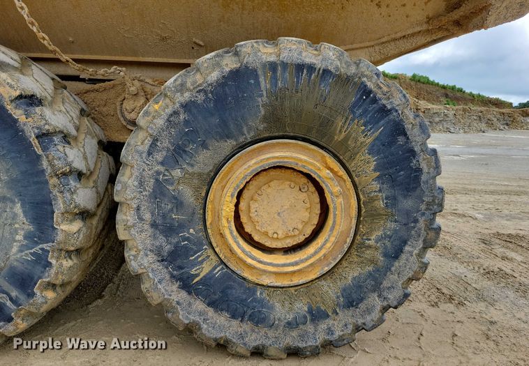 image for item DX7103 2006 Caterpillar 740 articulated haul truck