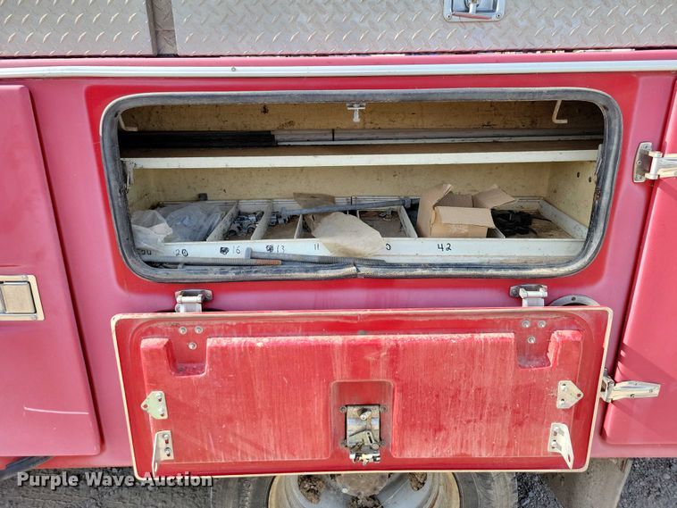 image for item DX7124 2009 Ford F550 Super Duty bucket truck