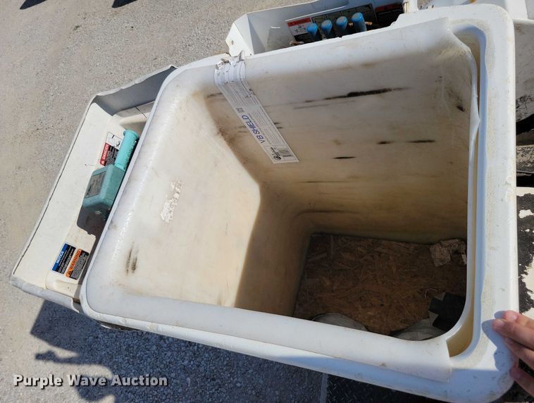 image for item DX7124 2009 Ford F550 Super Duty bucket truck