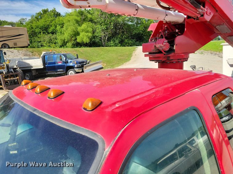 image for item DX7124 2009 Ford F550 Super Duty bucket truck