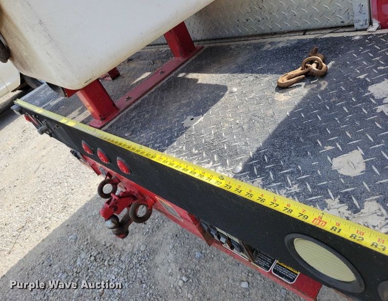 image for item DX7124 2009 Ford F550 Super Duty bucket truck