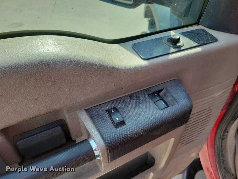 image for item DX7124 2009 Ford F550 Super Duty bucket truck