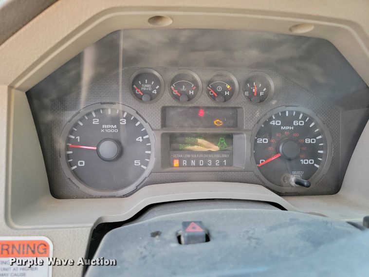 image for item DX7124 2009 Ford F550 Super Duty bucket truck