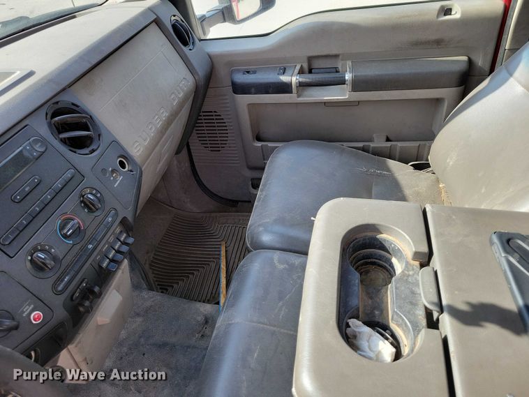 image for item DX7124 2009 Ford F550 Super Duty bucket truck