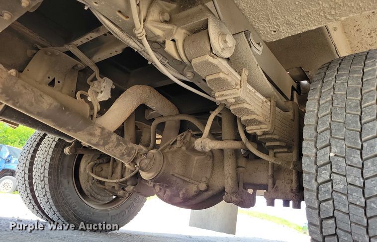 image for item DX7124 2009 Ford F550 Super Duty bucket truck