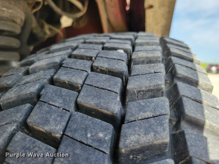 image for item DX7124 2009 Ford F550 Super Duty bucket truck