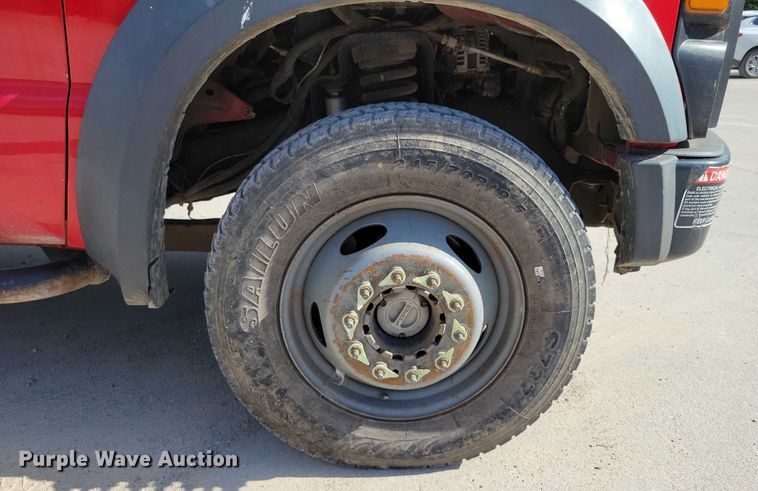 image for item DX7124 2009 Ford F550 Super Duty bucket truck