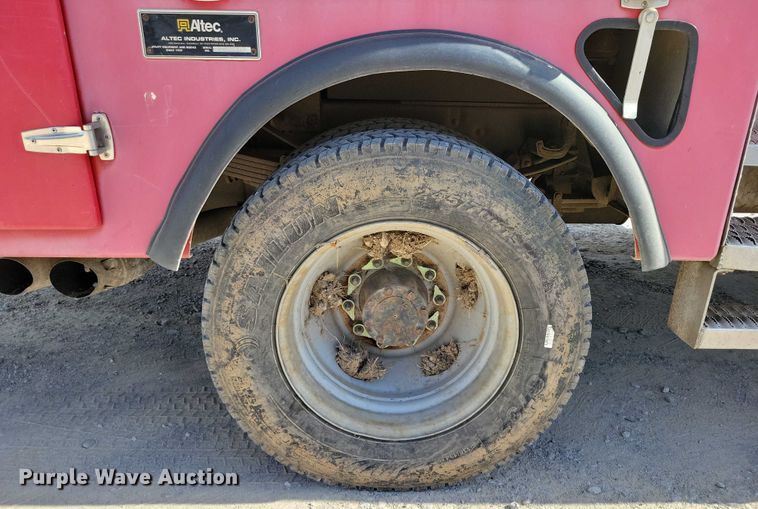 image for item DX7124 2009 Ford F550 Super Duty bucket truck