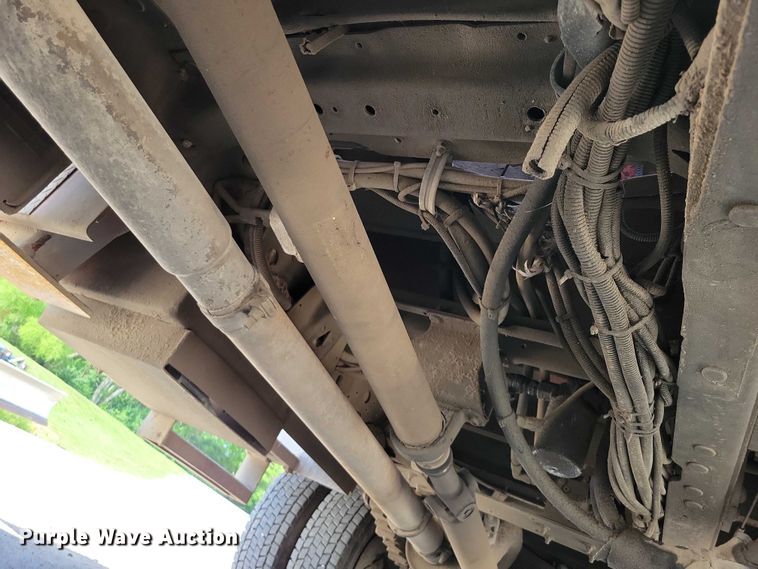 image for item DX7124 2009 Ford F550 Super Duty bucket truck