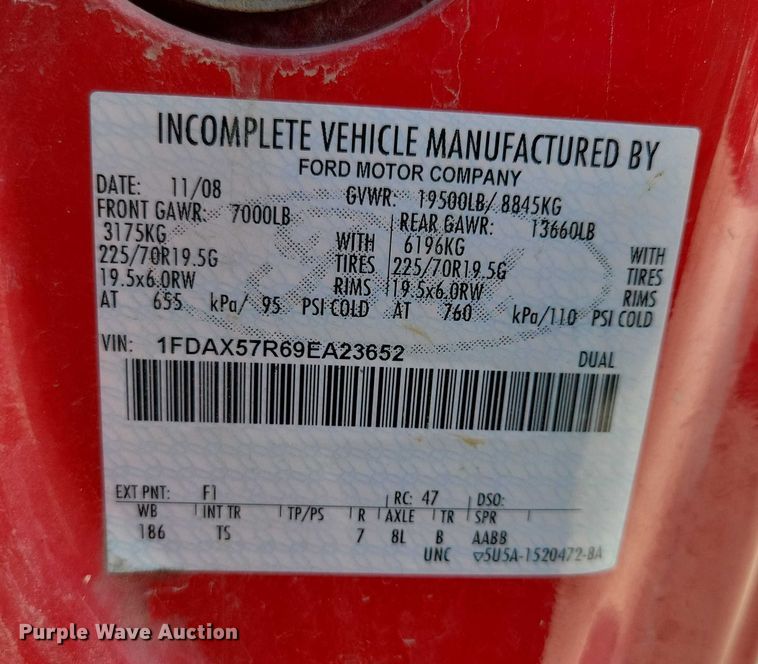 image for item DX7124 2009 Ford F550 Super Duty bucket truck