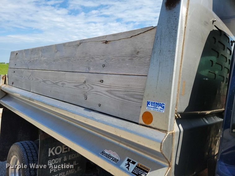 image for item DX7126 2005 Chevrolet C4500 Crew Cab dump truck